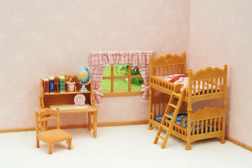 Wiejski pokój dziecięcy. Sylvanian Families - tantis.pl