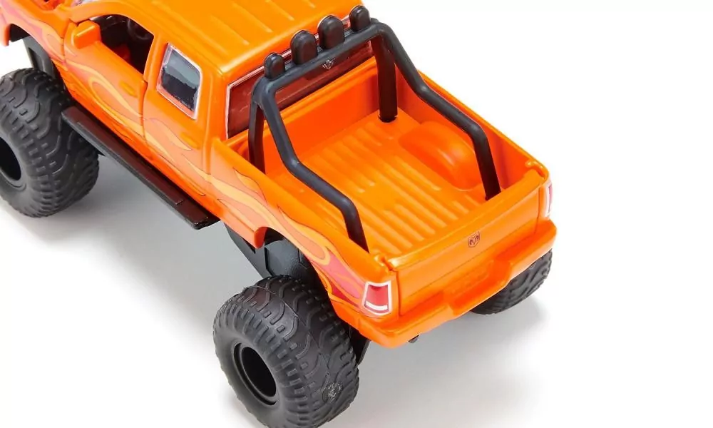 Super-Ram 1500 z oponami balonowymi - tantis.pl