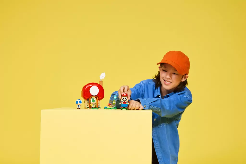 LEGO® Super Mario.  Toad i domówka 72041 - tantis.pl