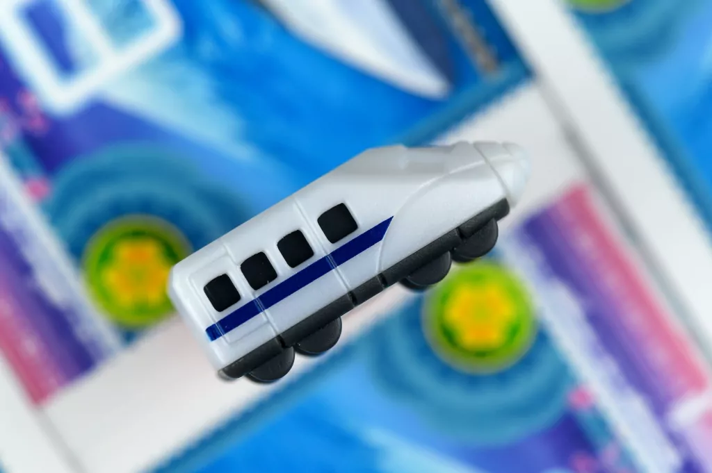 Wsiąść do pociągu: Japonia i Włochy - tantis.pl