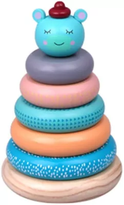 Drewniana wieża. Piramida Leśni Przyjaciele