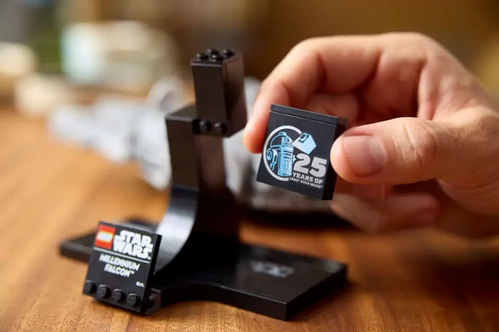 LEGO® Star Wars. Sokół Millennium 75375 - tantis.pl