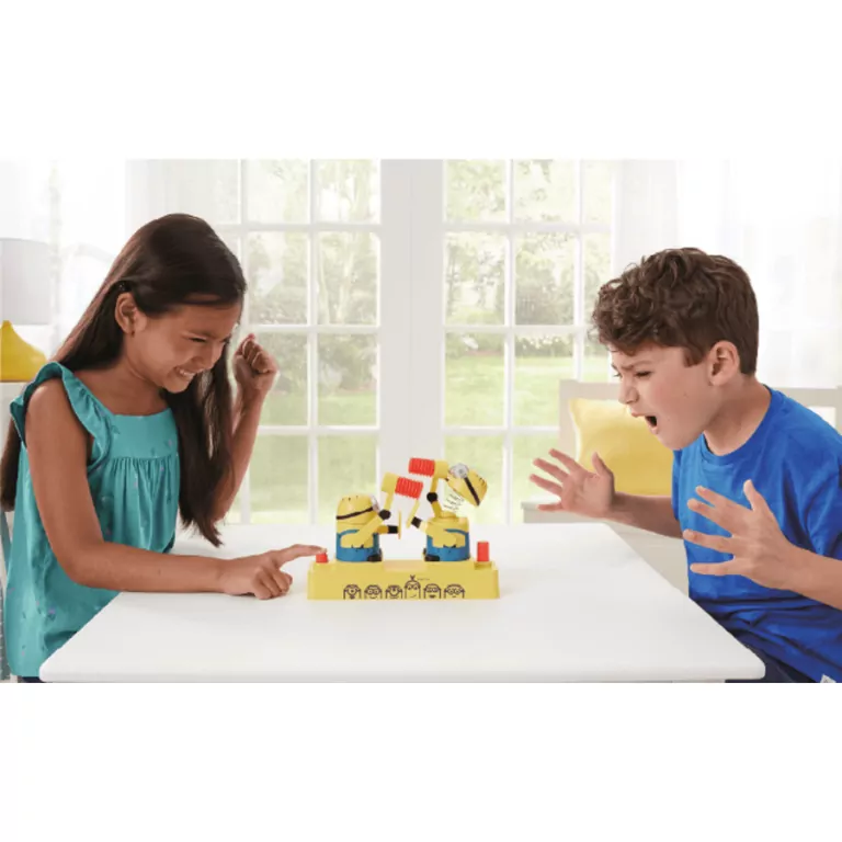 Bitwa na młoty. Gra Minionki - tantis.pl