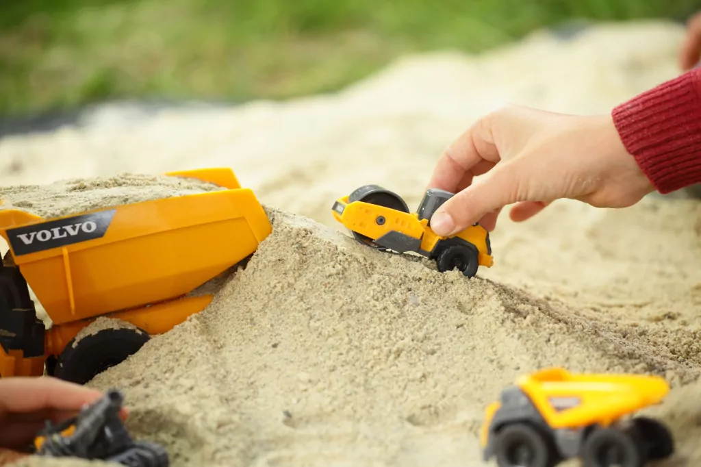 Pojazdy budowlane Volvo 5-pak - tantis.pl