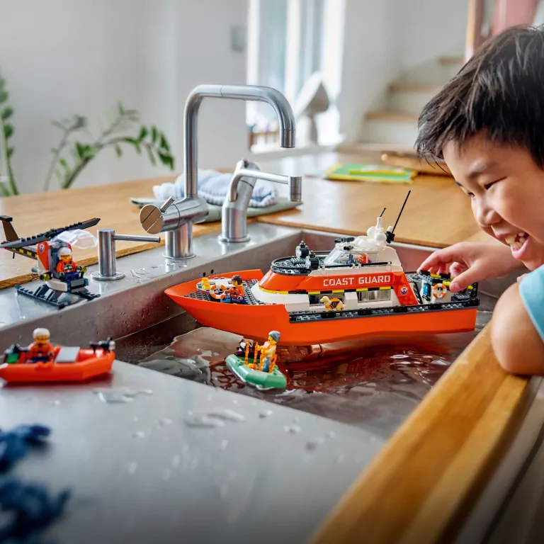 LEGO® City. Łódź ratunkowa i helikopter 60504 - tantis.pl
