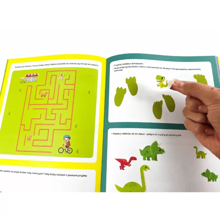 Quiz dla 3-latka. Książka z naklejkami. Kapitan Nauka - tantis.pl