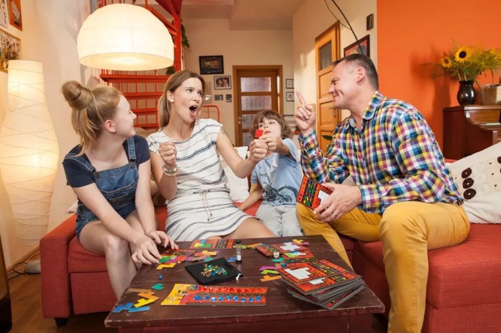 Ubongo. Szalona gra, która rozkręci twój mózg - tantis.pl