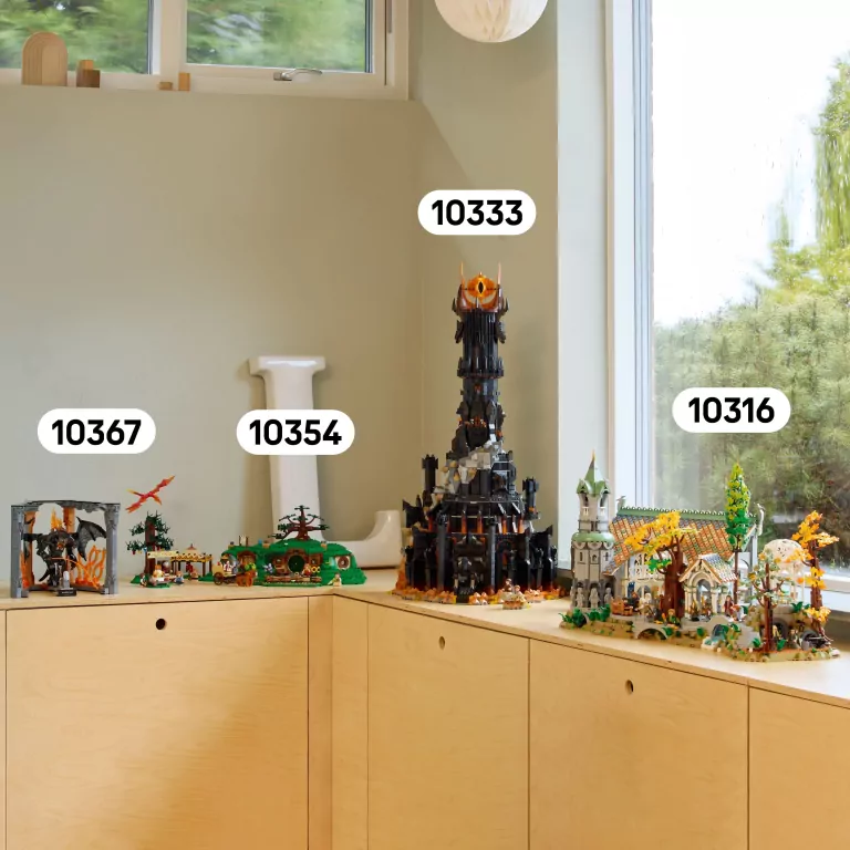LEGO® Icons. Władca pierścieni: Book nook z Balrogiem 10367 - tantis.pl
