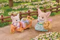 Sylvanian Families Rodzina lisów pustynnych na pikniku 5698 - tantis.pl