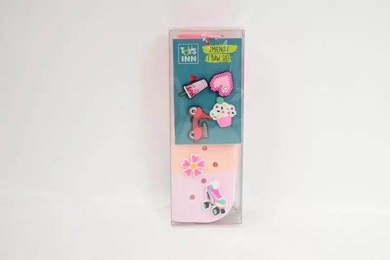 Piórnik z wpinkami różowy STnux - tantis.pl