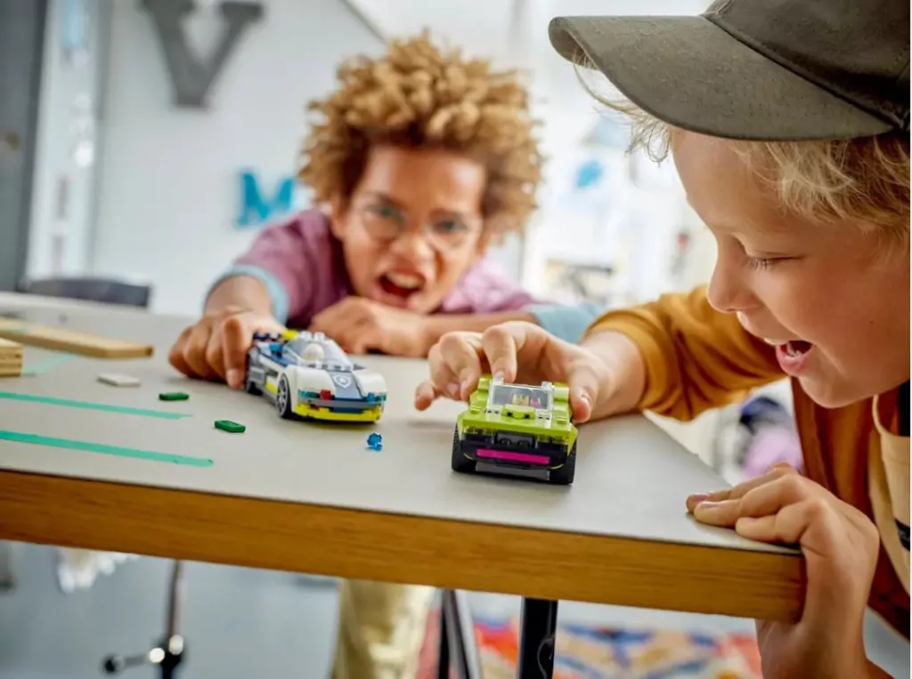 LEGO® City. Pościg radiowozu za muscle carem 60415 - tantis.pl