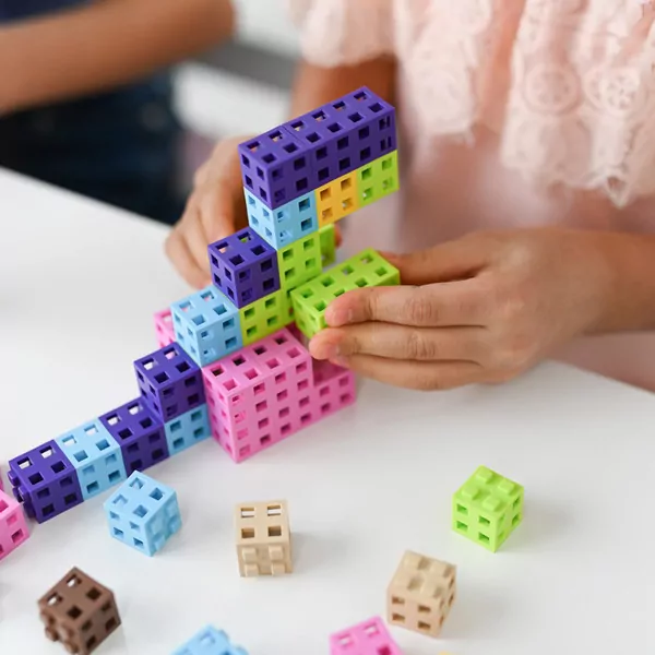 Klocki Meli Cube Classic Pink 200 elementów - tantis.pl