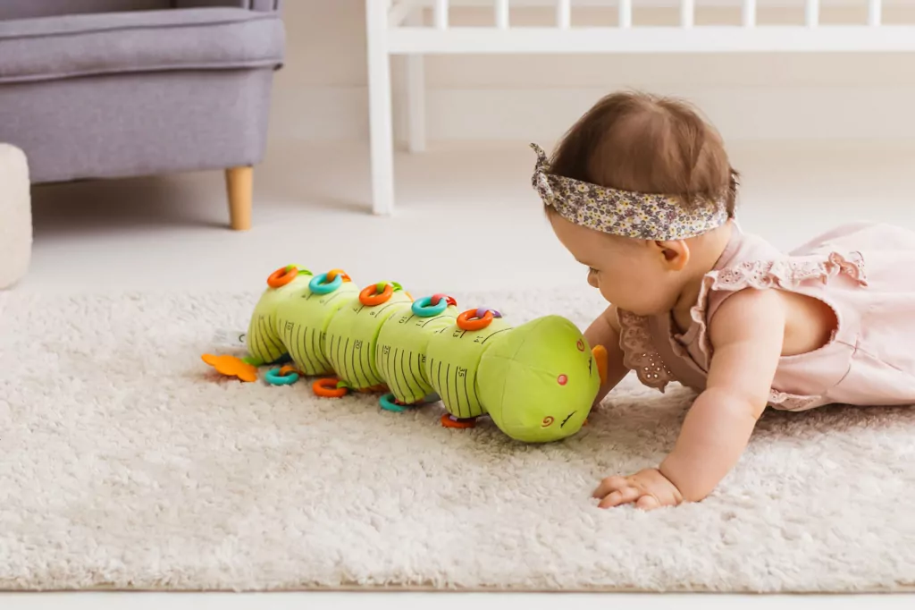 Gąsienica Tomek z miarką - tantis.pl