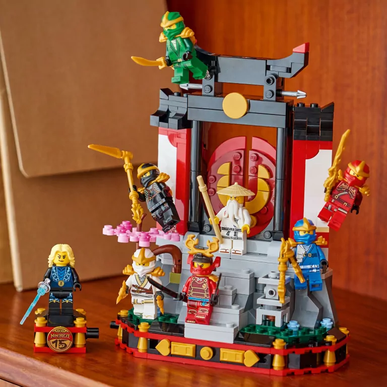 LEGO® Ozdoba z postaciami ninja — 15-lecie 71866 - tantis.pl