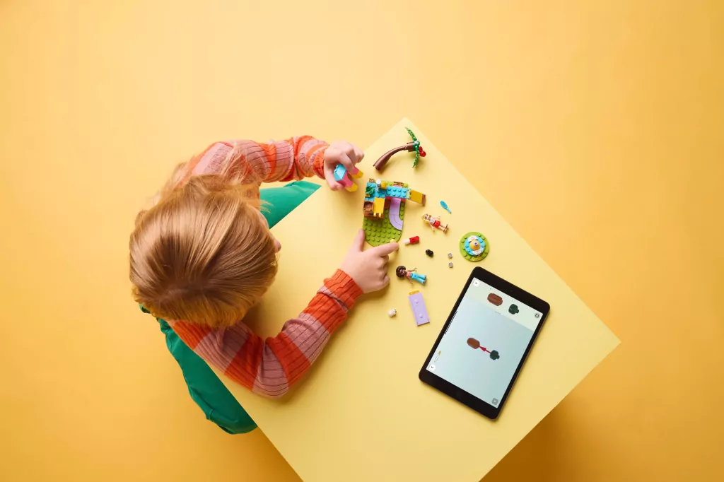 LEGO® Plac zabaw dla świnek morskich 42640 - tantis.pl