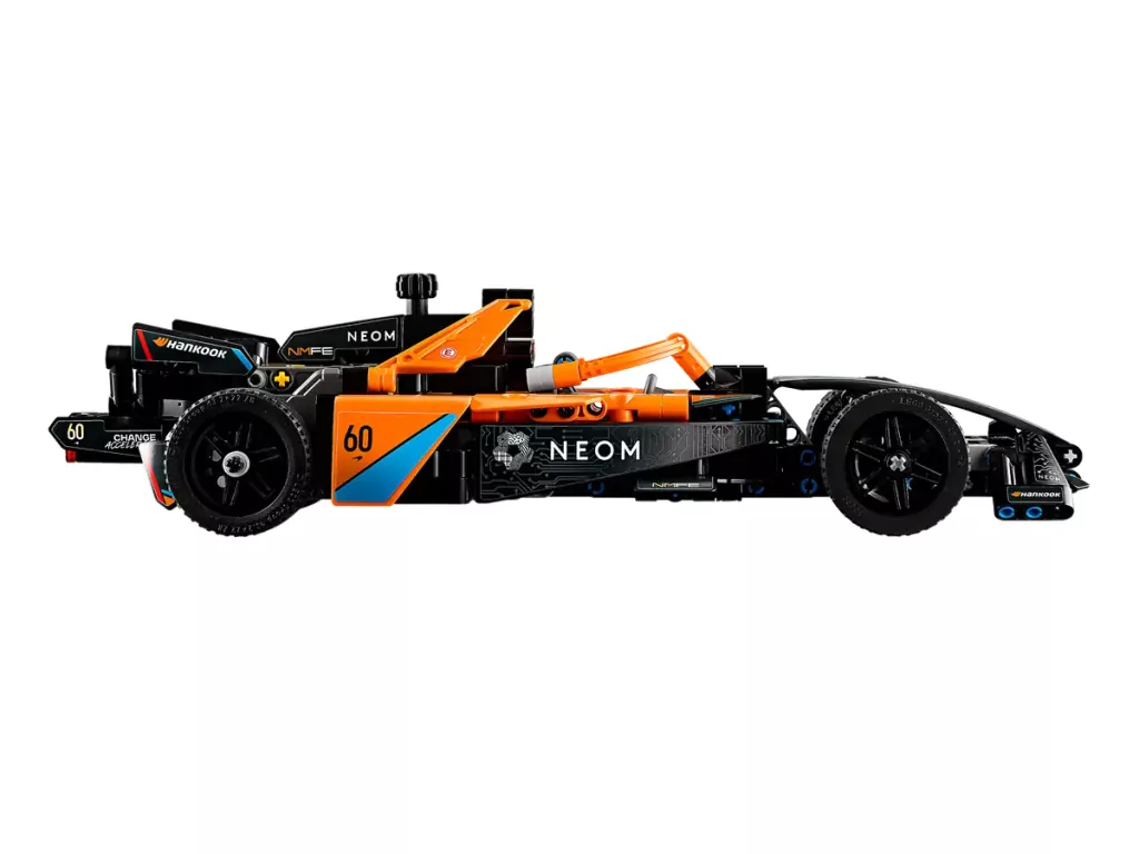 LEGO® Technic. NEOM McLaren Formula E Race Car 42169 - tantis.pl