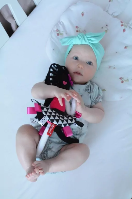 Przytulanka króliczka - tantis.pl