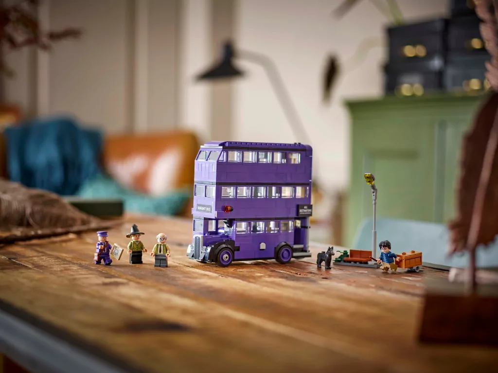 LEGO® Przygoda na pokładzie Błędnego Rycerza 76446 - tantis.pl