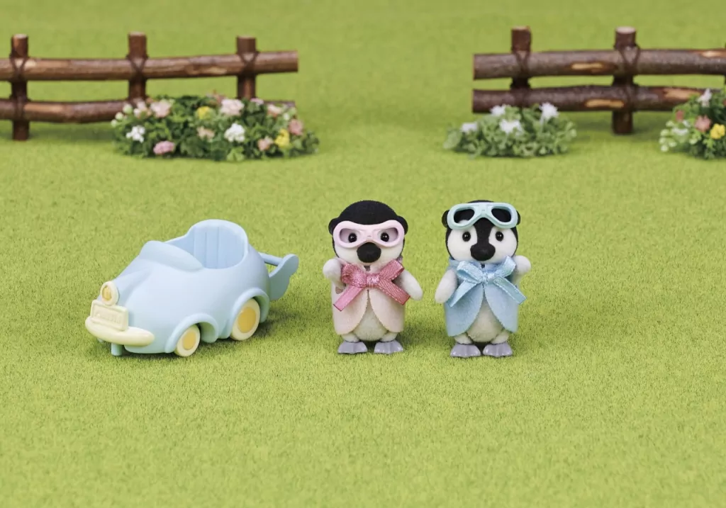Rodzina pingwinów. Bliźniaki w samochodzie. Sylvanian Families - tantis.pl