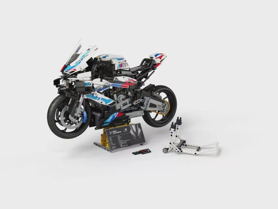 LEGO Technic. BMW M 1000 RR. 42130 - tantis.pl