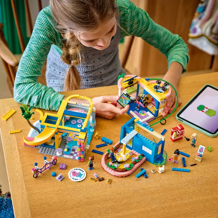 LEGO® Freinds.  Domek klubu przyjaciół 42689 - tantis.pl