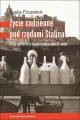 Życie codzienne pod rządami Stalina - tantis.pl