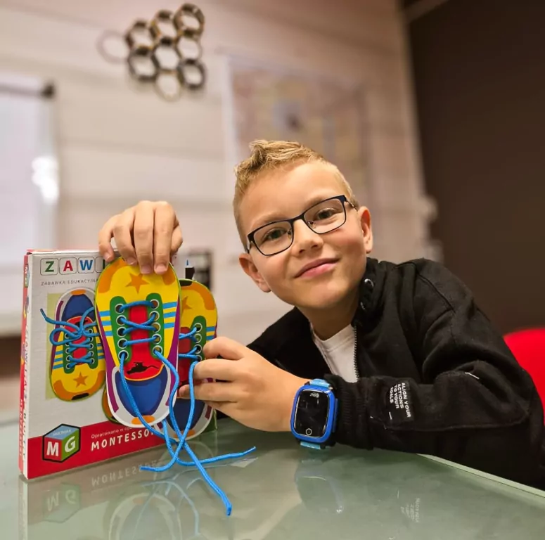 Zawiąż buty. Zabawka edukacyjna Montessori - tantis.pl