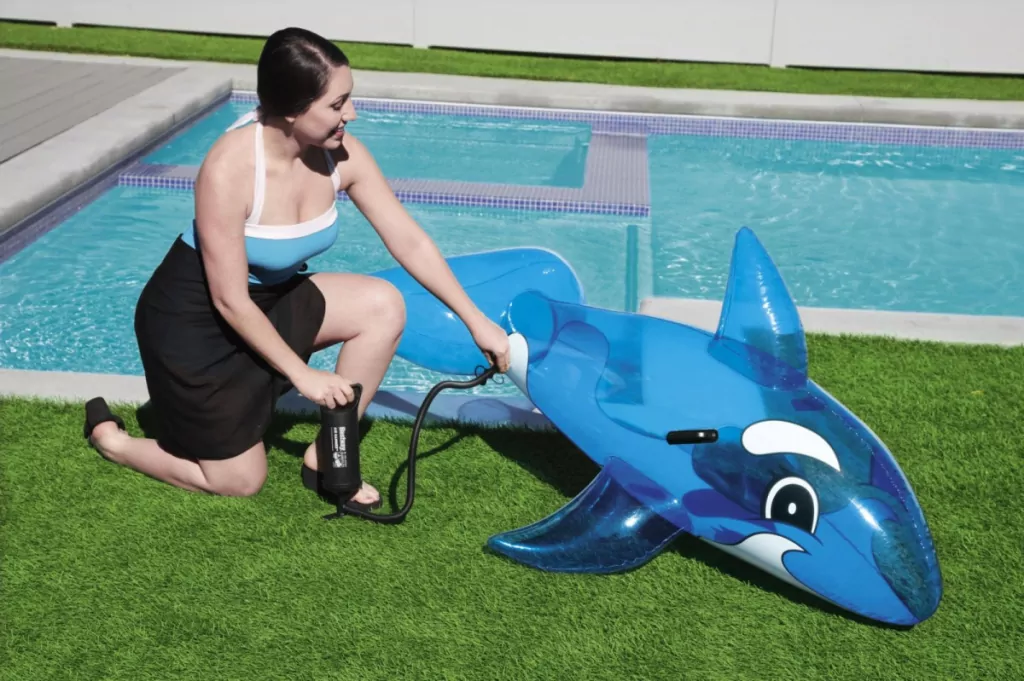 Delfin do pływania z uchwytami 1.57m x 94cm - tantis.pl