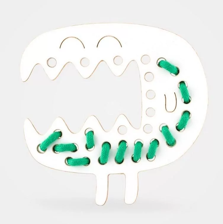 Szczerzyk.Drewniana przeplatanka Montessori - tantis.pl