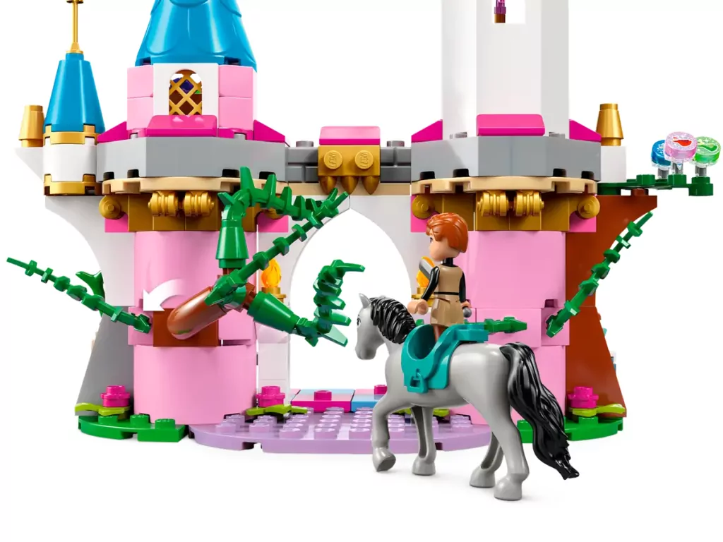 LEGO® Disney. Princess Diabolina jako smok. 43240 - tantis.pl