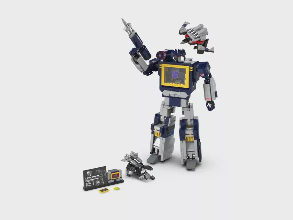 LEGO® Transformers: Soundwave 10358 - tantis.pl