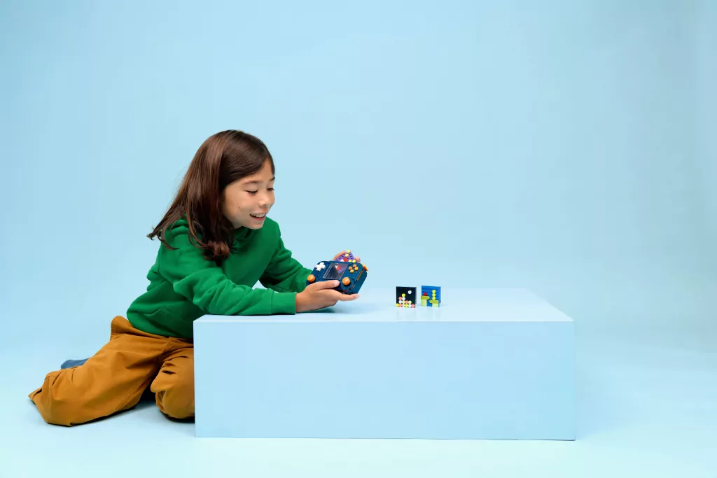 LEGO® Creator. Konsola do gry retro 31380 - tantis.pl