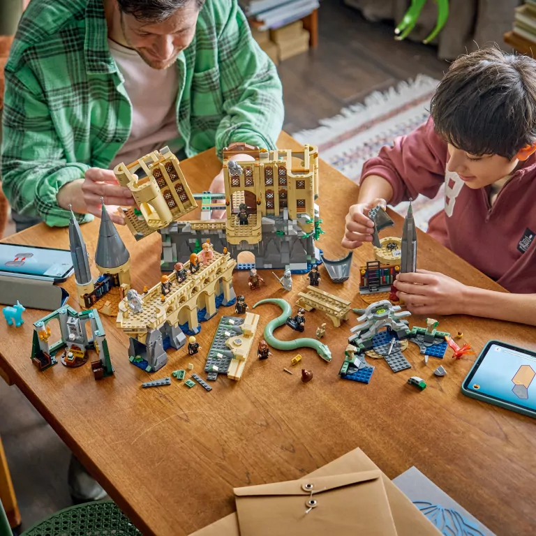 LEGO® Zamek Hogwart™: Wschodnie skrzydło 76473 - tantis.pl