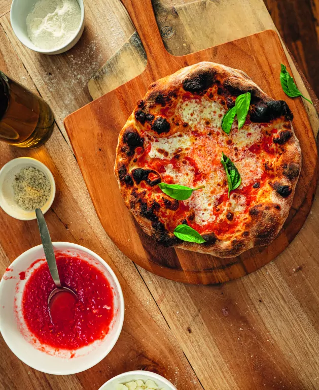 Pizza. Przepisy i techniki znanego pizzaiolo - tantis.pl