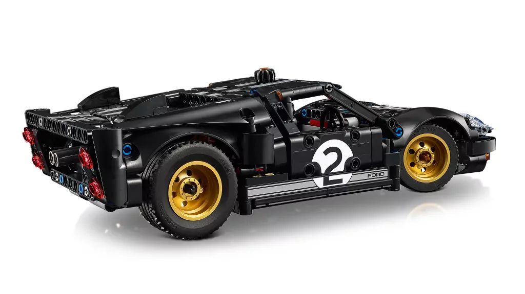 LEGO® Technic.  Samochód wyścigowy 1966 Ford 42223 - tantis.pl