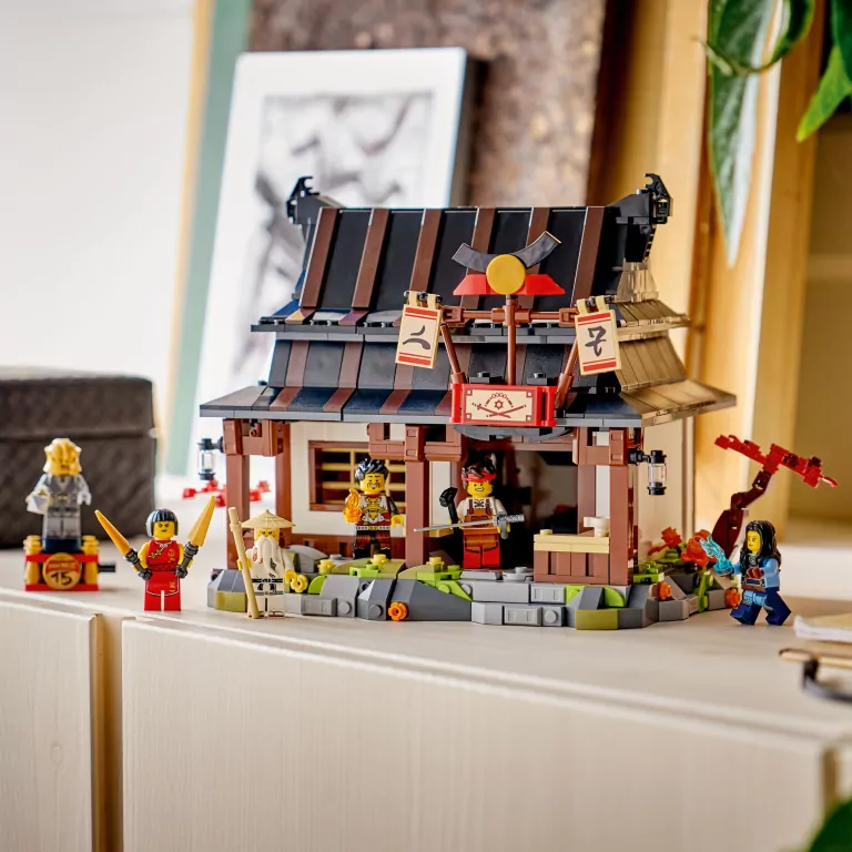 LEGO® Ninjago.  Kuźnia Cztery Bronie 71858 - tantis.pl