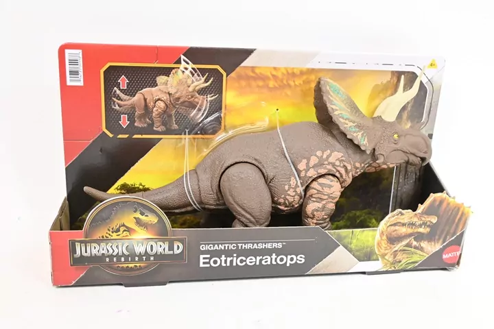Jurassic World Dinozaur Gigantyczny Eotriceratops - tantis.pl