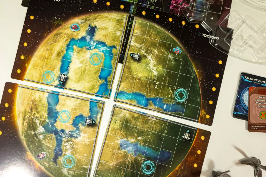 Niezbadana Planeta: Superksiężyc - tantis.pl