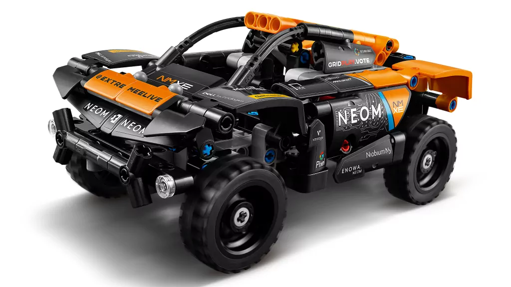 LEGO® Technic. NEOM McLaren Extreme E Race Car 42166 - tantis.pl