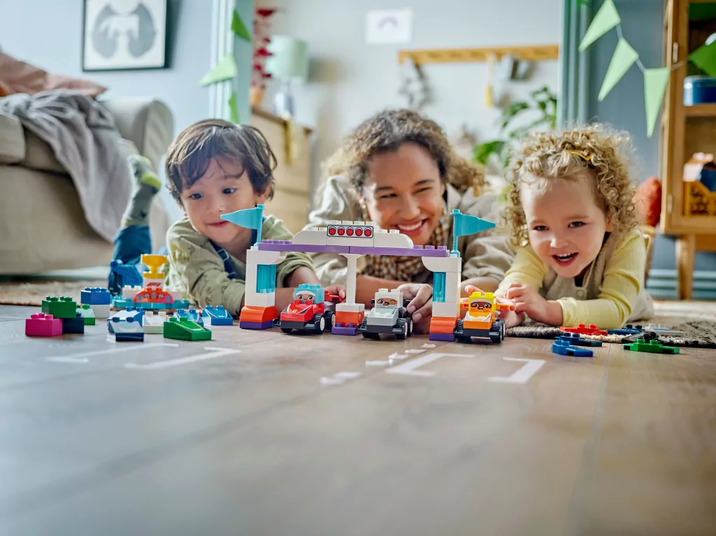 LEGO® Bolidy i kierowcy F1® 10445 - tantis.pl