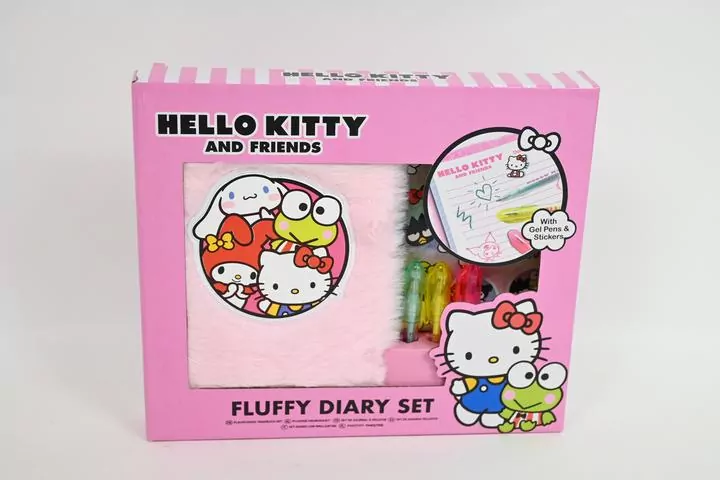 Pamiętnik pluszowy Hello Kitty z akcesoriami - tantis.pl