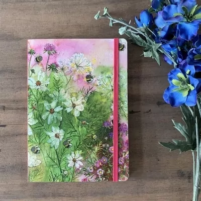 Notatnik z gumką A5 LCN32 Pszczoły latem - tantis.pl