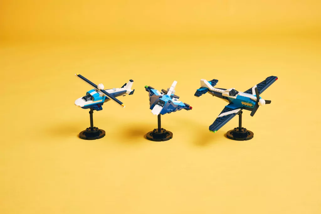 LEGO® Creator. Statek powietrzny: samolot. 31160 - tantis.pl