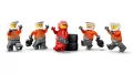 LEGO® F1® Pit stop i mechanicy z bolidem Ferrari 60443 - tantis.pl