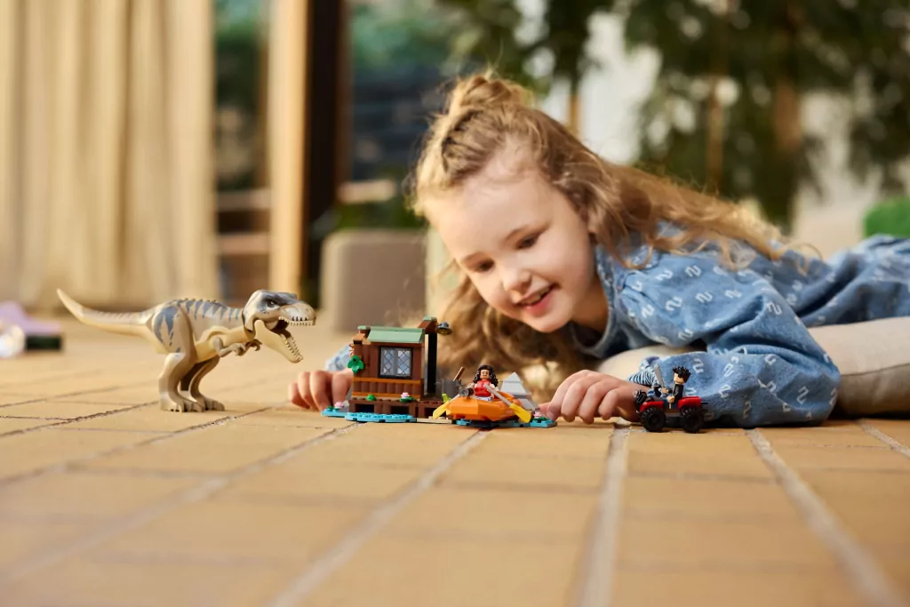 LEGO® Jurassic World. Ucieczka rzeką przed tyranozaurem 76975 - tantis.pl