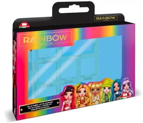 Pieczątki w walizce. Rainbow High