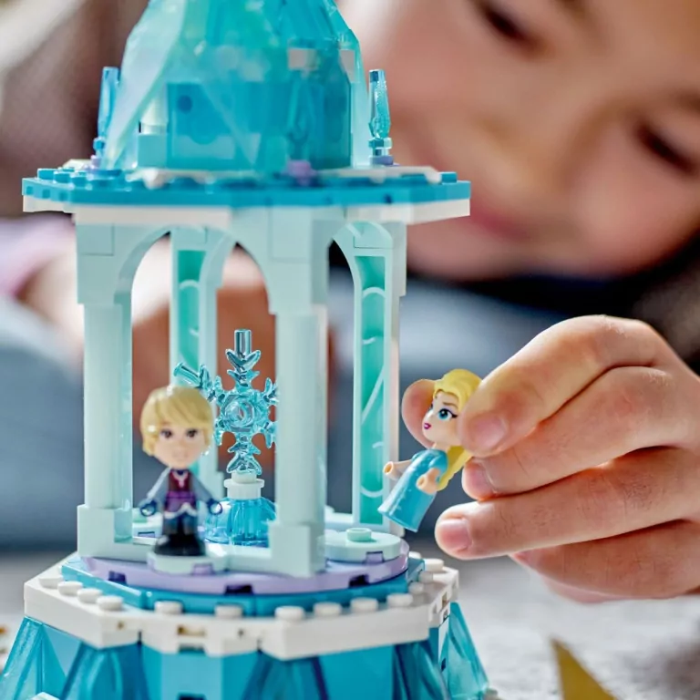 LEGO® Disney Frozen. Magiczna karuzela Anny i Elzy. 43218 - tantis.pl