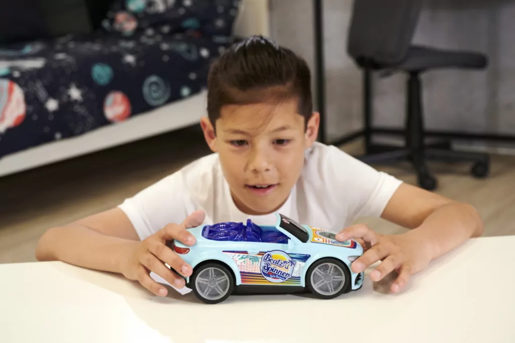 Pojazd Streets Beatz Mercedes E 23,5cm - tantis.pl