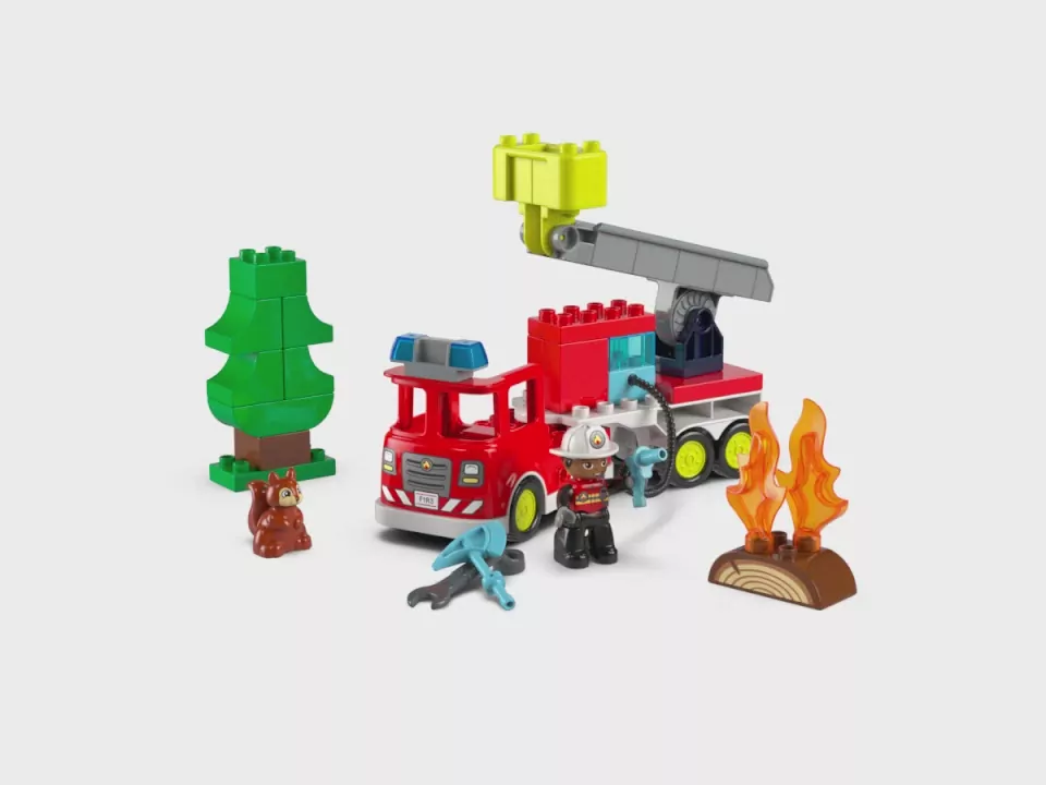 LEGO® Duplo. Wóz strażacki z wężem i strażaki 10473 - tantis.pl