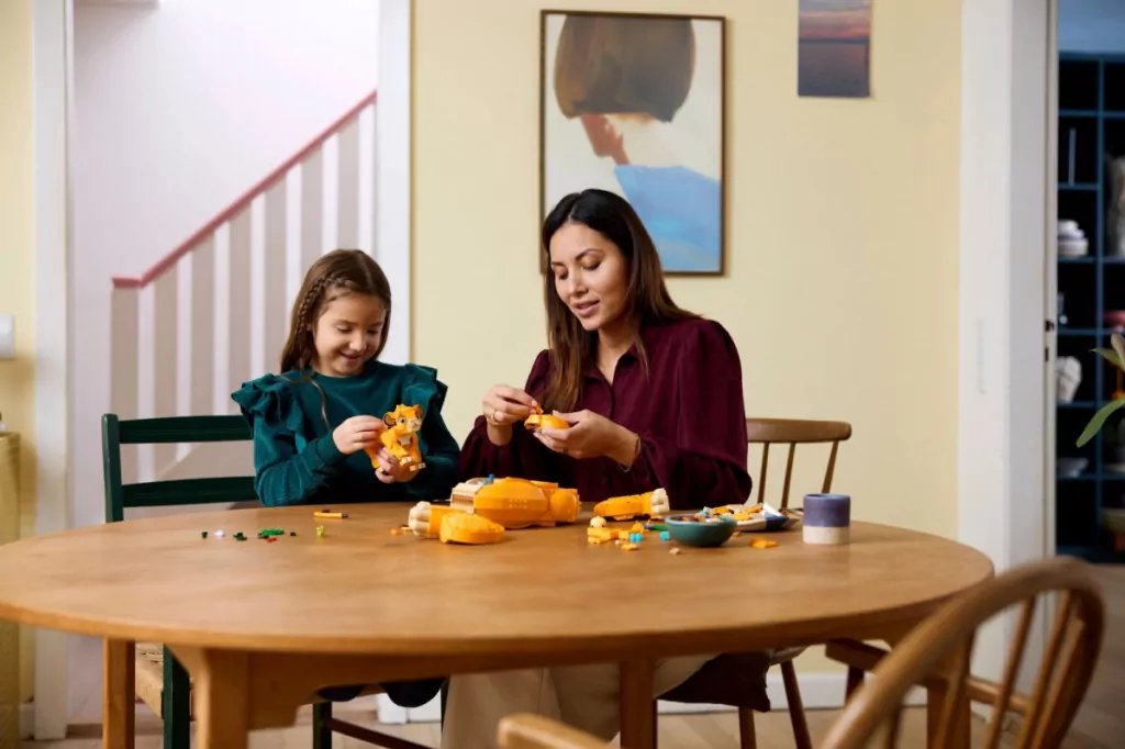 LEGO® Disney. Król Lew — młody Simba. 43247 - tantis.pl